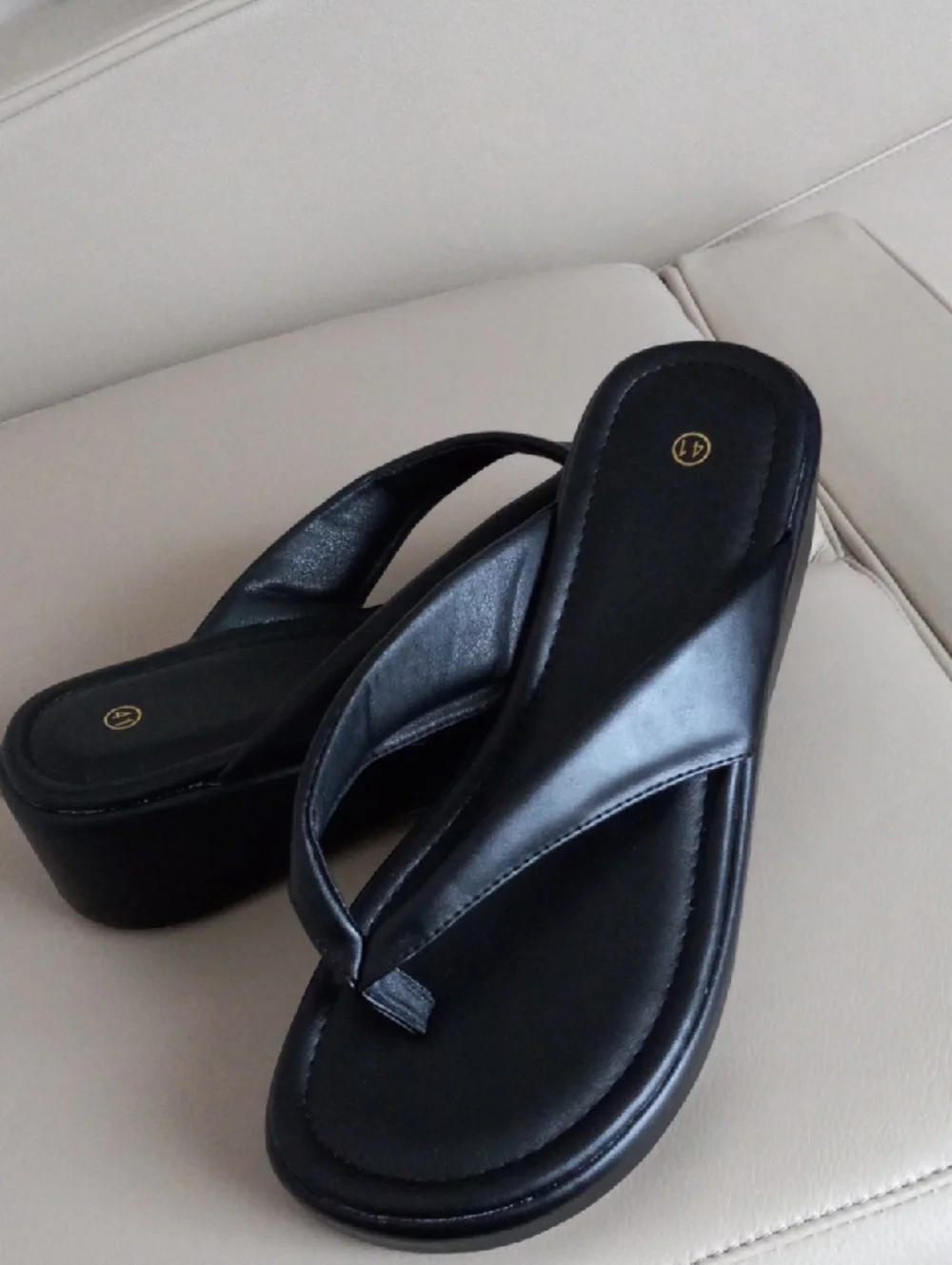 SHEIN Platform Thong Sandals in Black - Women Size  EU 41